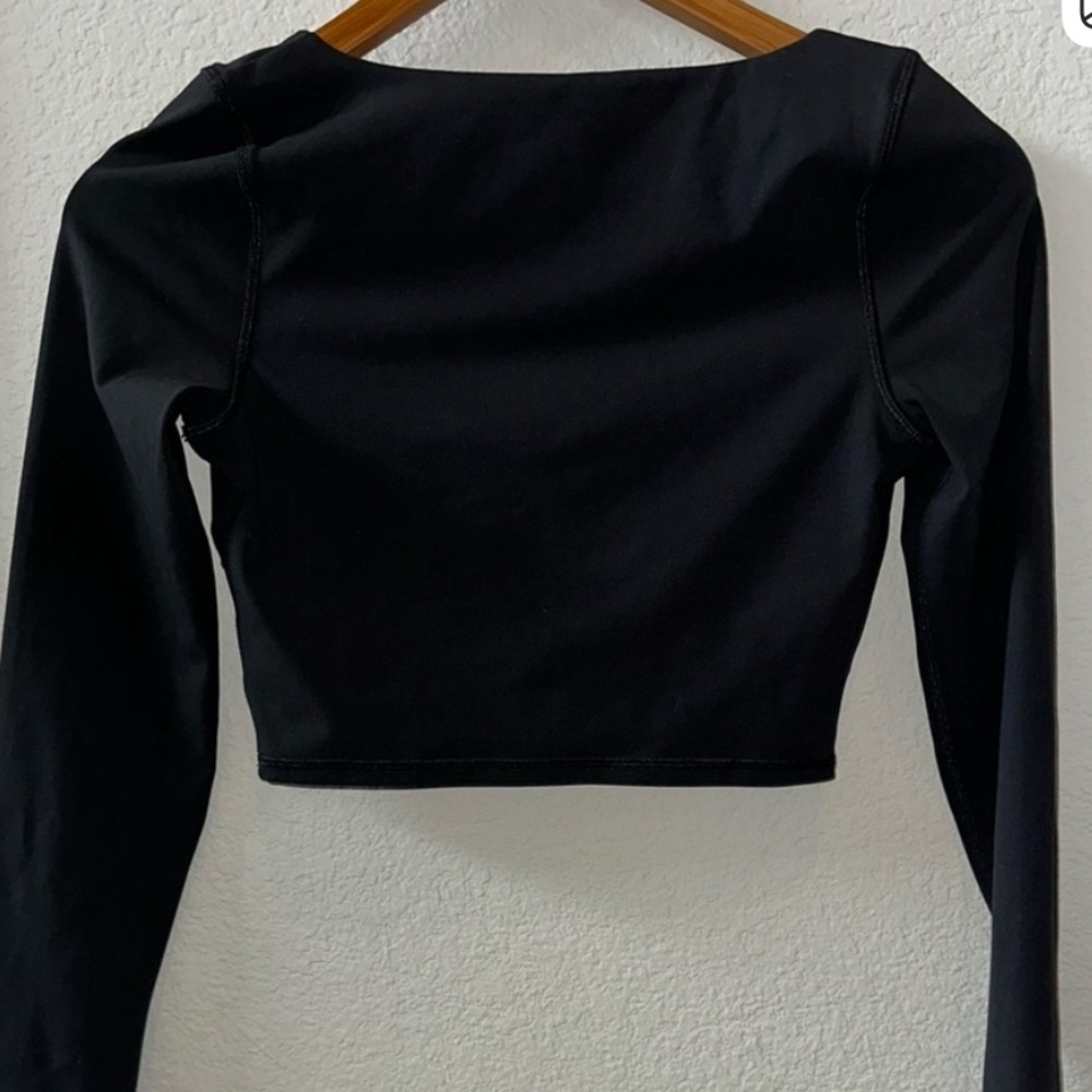 Vuori Black Long Sleeve Crop bra Top small - Picture 4 of 6
